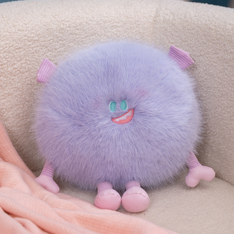 Long-haired alien creature plush reference